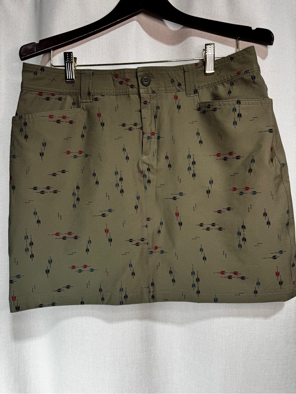 Eddie Bauer Womenβs Adventure 2.0 Skort Size 8 Olive Green Activewear Outdoor